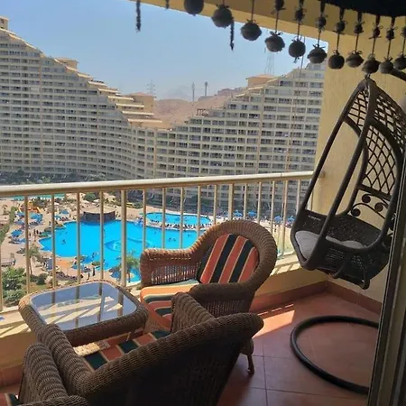 Porto Sokhna Pyramids-Families Only Apartment